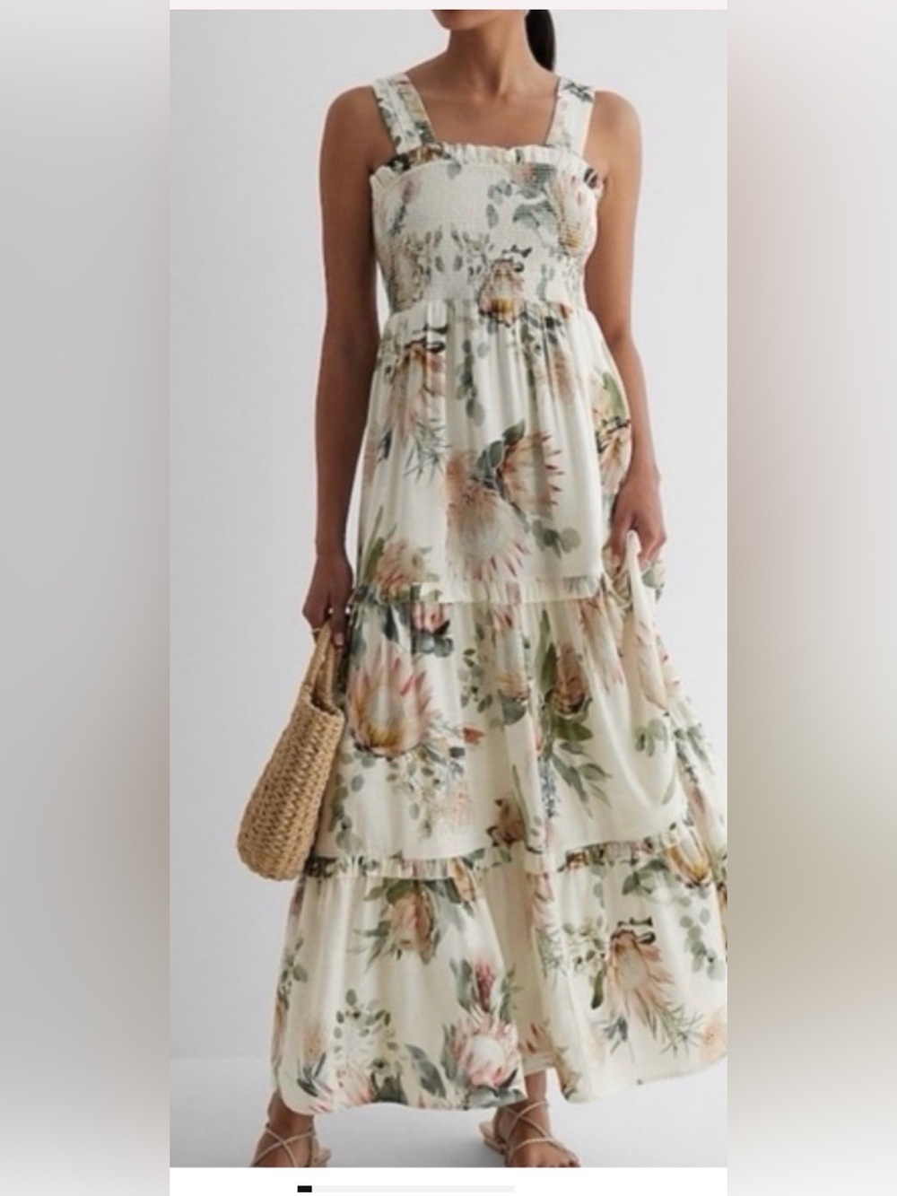 New Express Floral Maxi Dress in Cream size M